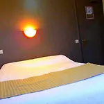 Hotel De Choisy 2*