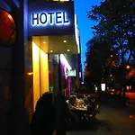De Choisy 2* Paris