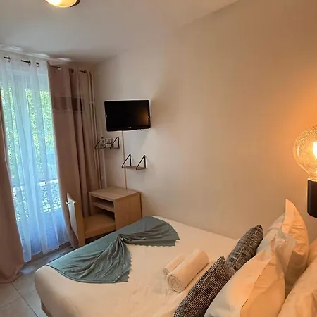 De Choisy ホテル 2*